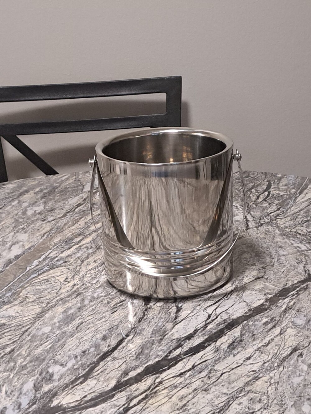 Stainless Steel Champagne / Ice Bucket - Silver EUC - Picture 3 of 3